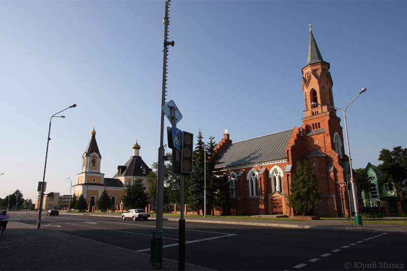 Костел і церква в Річиці
