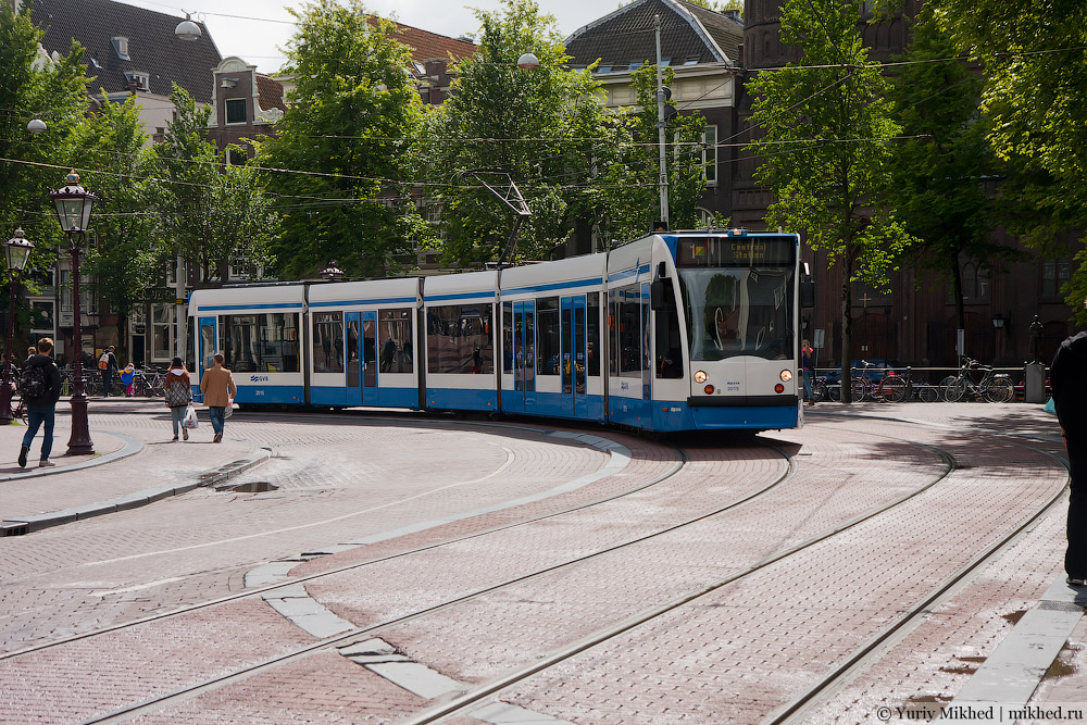 Трамвай в Амстердамі