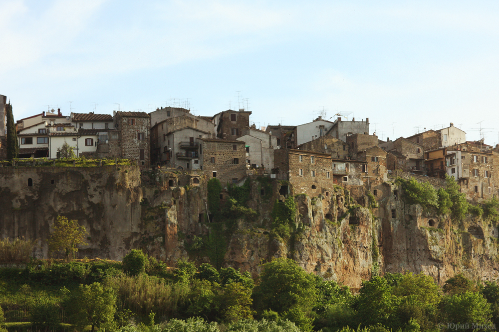 Итальянский городок на скале