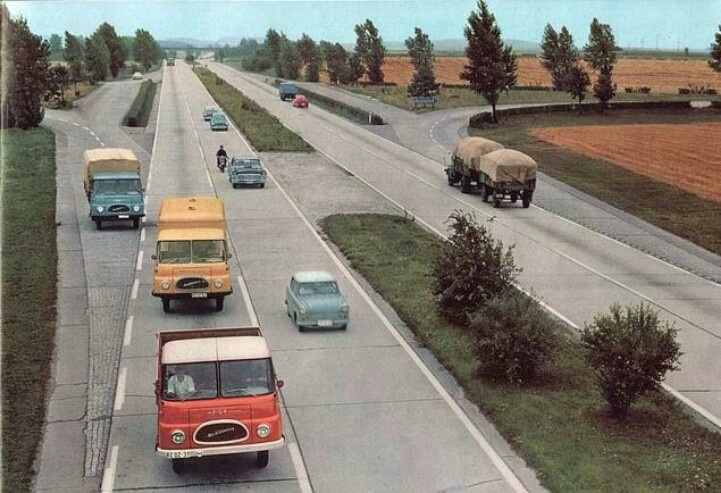 Автобан в ГДР