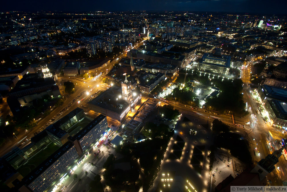 Nacht Berlin von oben