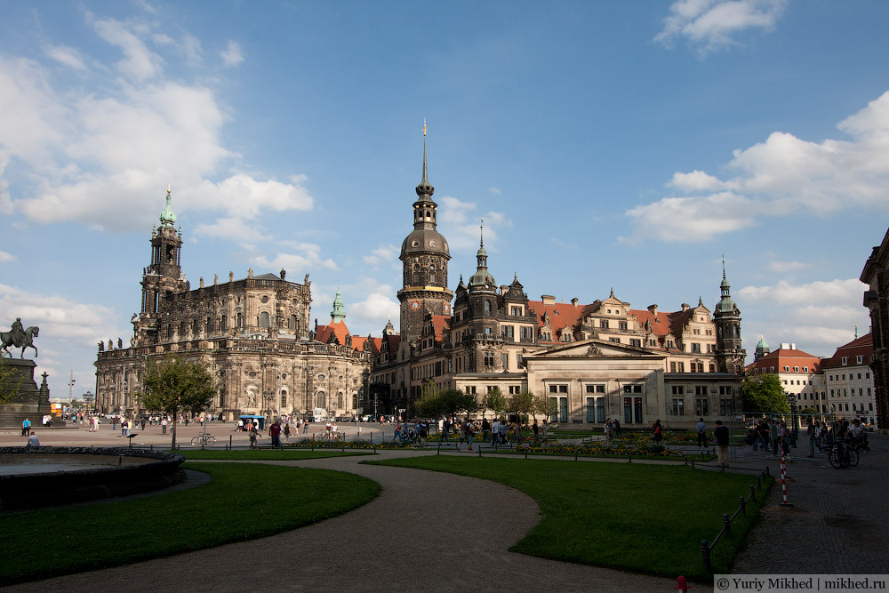 Придворная церковь и Замок-резиденция в Дрездене
