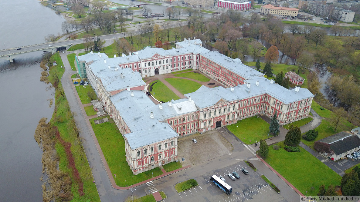 Елгавский дворец с воздуха